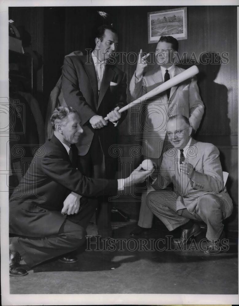 1955 Press Photo White Sox Outfielder Ray Berresm,Manager Frank Lane,Ray Sebalk - Historic Images