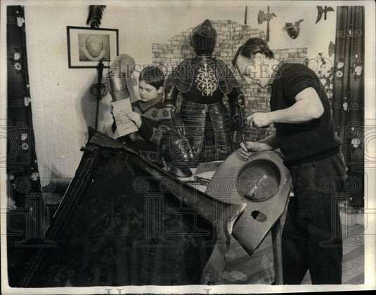 1969 Press Photo Heinz Schneider producer of armour with his son - nea27330 - Historic Images