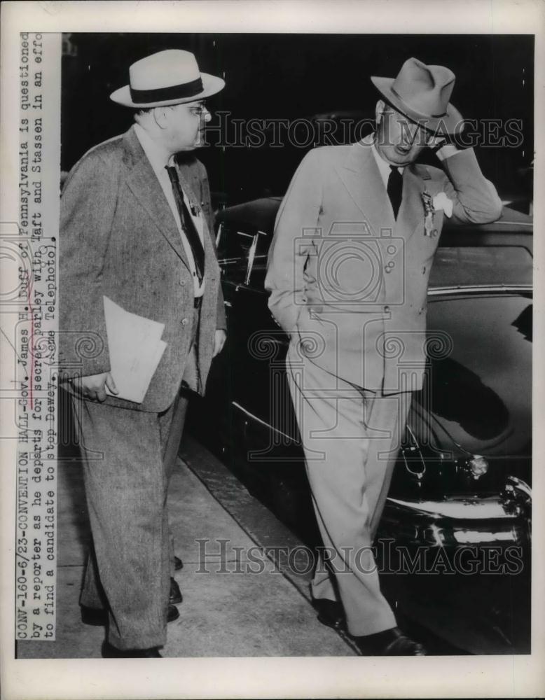 1948 Press Photo Gov. James H. Duff is questioned by a reporter as he leaves - Historic Images