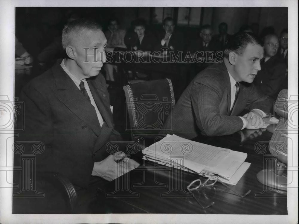 1943 Press Photo H. Leroy Whitney, James Jacobson, Special Assistant - nea22384 - Historic Images