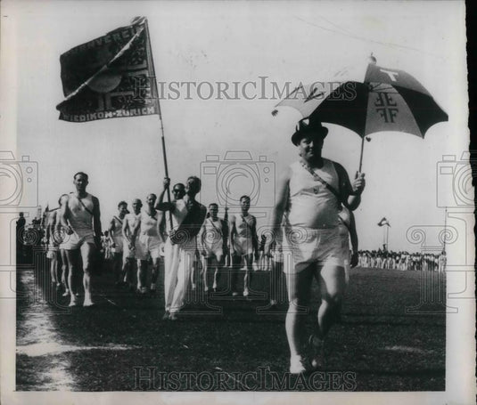 1948 Press Photo Athletic Team at Venice Spring Festival at Italian Sports Show. - Historic Images