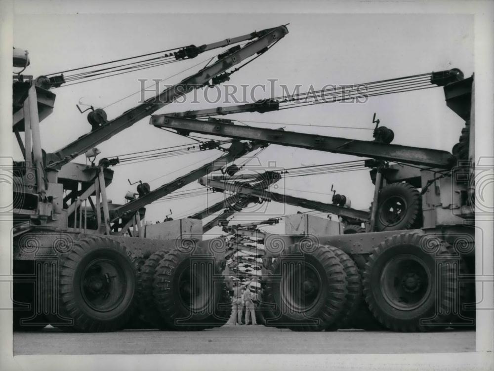 1946 Press Photo Truck Sale Port Huenme California Surplus - nea25288 - Historic Images
