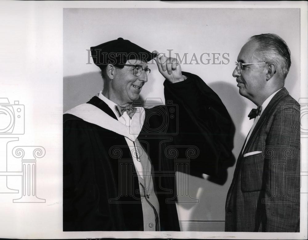 1959 Press Photo Wittenburg University President Clarence Stoughton,Emerson Rack - Historic Images