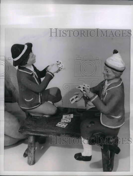 1956 Press Photo Little Statues of Villagers of the Abruzzi Mountains - Historic Images
