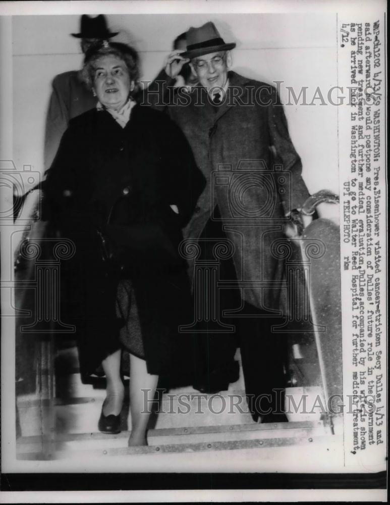 1959 Press Photo President Eisenhower visited cancer-stricken Sec. Dulles - Historic Images