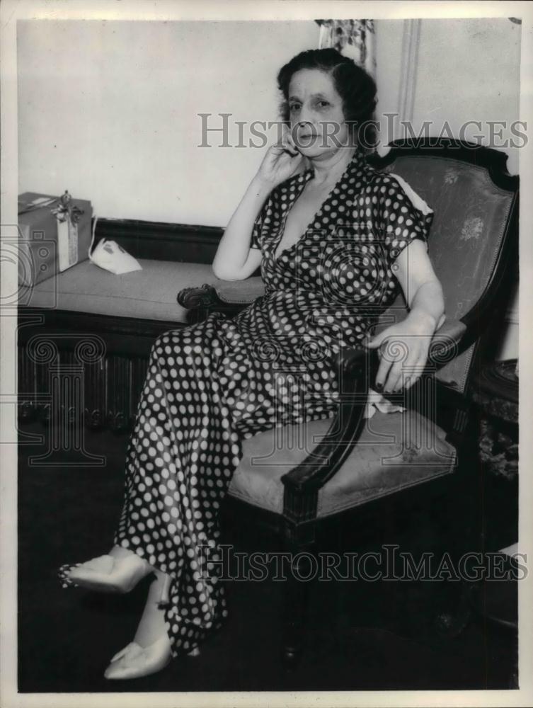 1934 Press Photo Mrs Adolph Zukor, wife of movie magnate - nea23924 - Historic Images