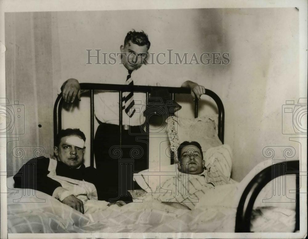 1931 Press Photo Pro Gridders hurt in Auto Wreck Stumpy Thompson Coot Watkins - Historic Images