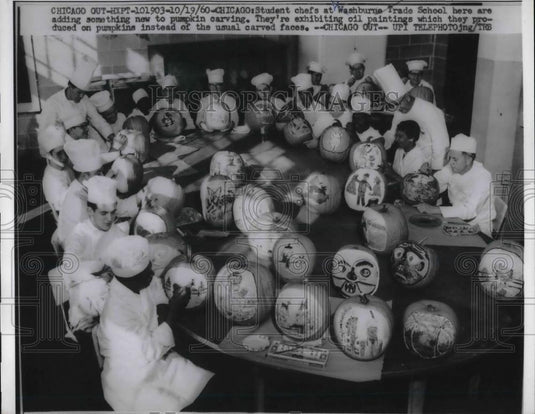 1960 Press Photo Student chefs at Washburne Trade School learn to carve - Historic Images