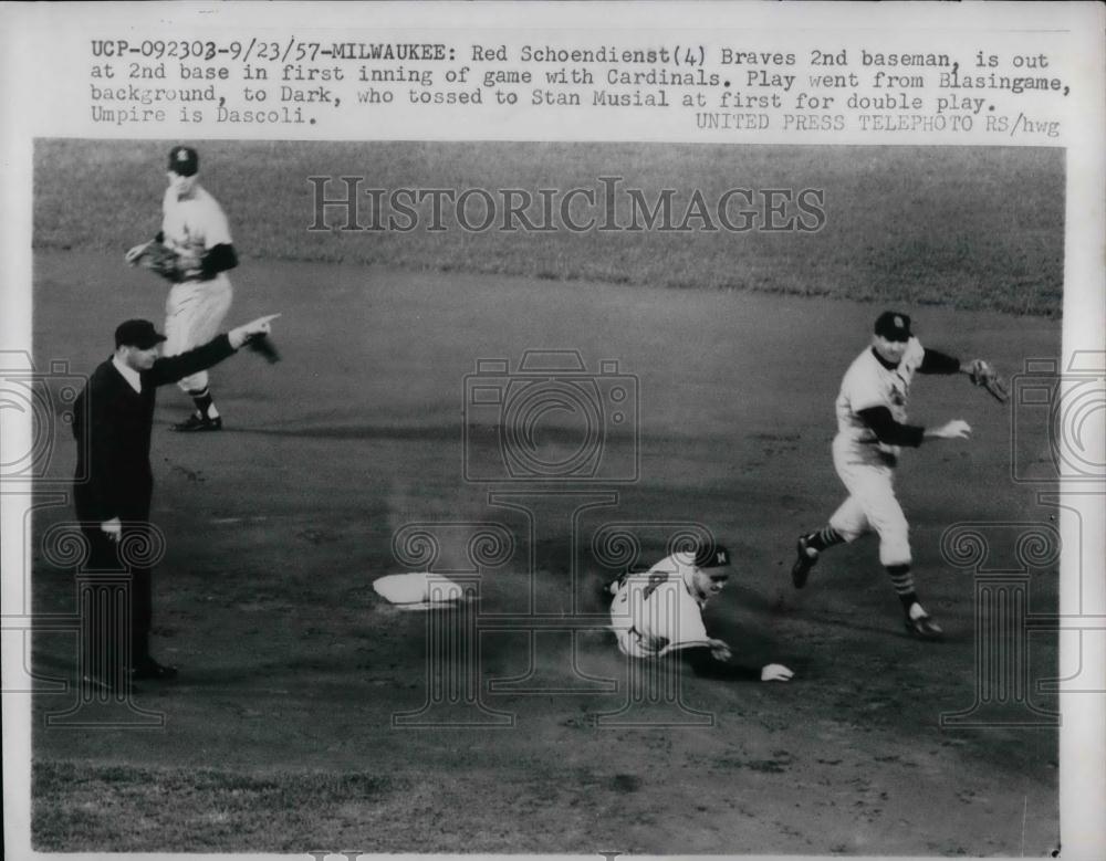 1957 Press Photo Braves Red Schoendienst vs St Louis Cardinals Stan Musial - Historic Images