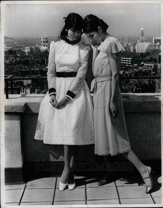 London Designer Made-Moisell Dresses Fashion Style 1967 Vintage Press Photo Print Historic Images London Designer Made-Moisell Dresses Fashion Style 1967 Vintage Press Photo Print Historic Images