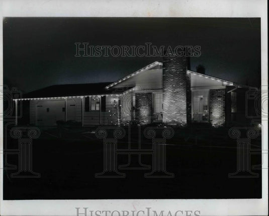1965 Press Photo Dalton Living Homes Christmas Decorations - nea32402 - Historic Images