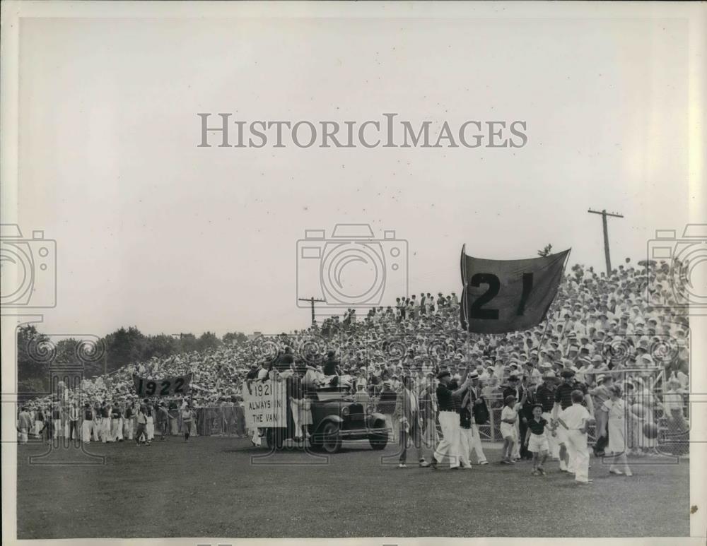 1934 Press Photo Class of 1921-22 at Alumni parade at Princeton U. - nea33754 - Historic Images