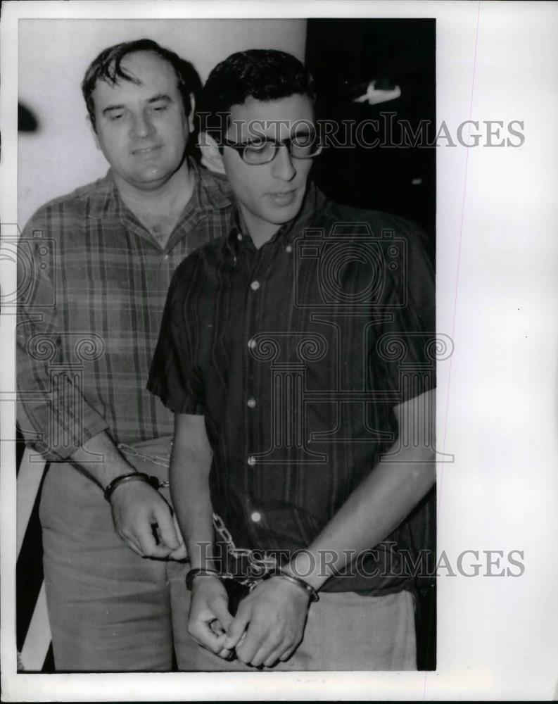 1969 Press Photo Robert DePugh Walter Pesyon Arrested - nea32098 - Historic Images