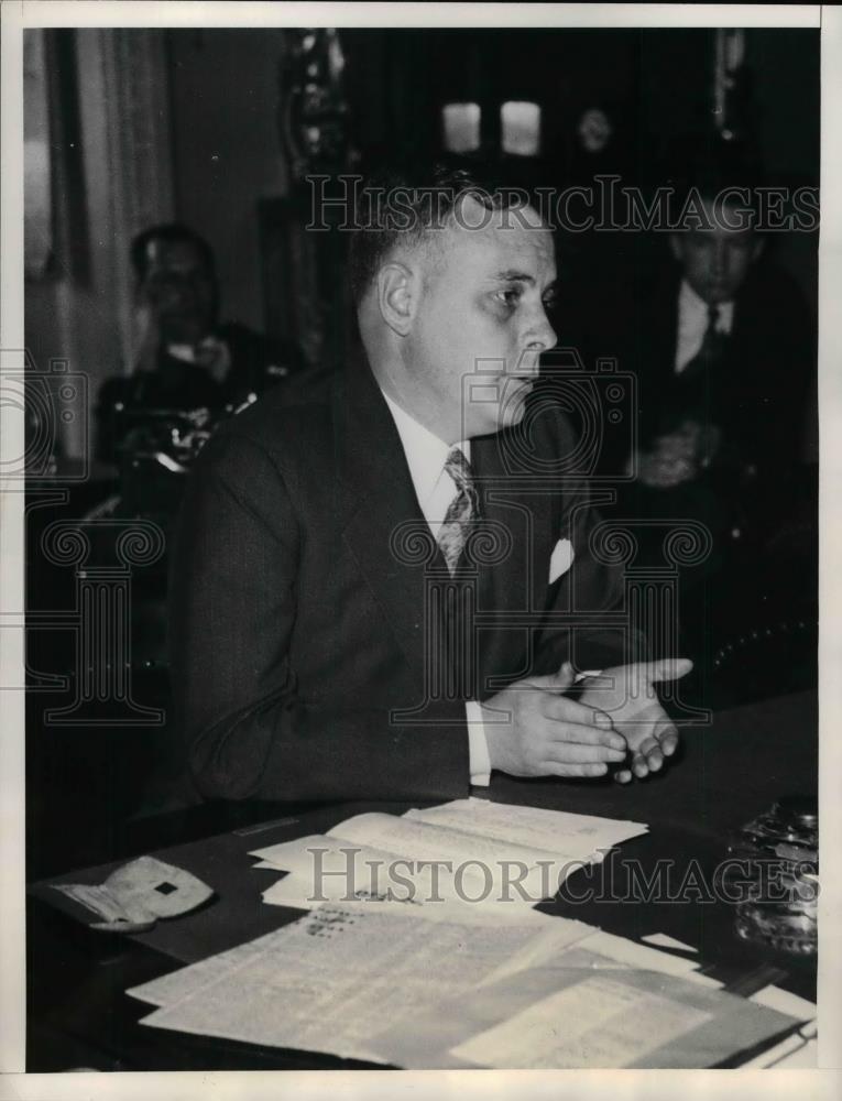 1933 Press Photo Carl C Frances, Ntl Bank Examiner of NY testifies before - Historic Images