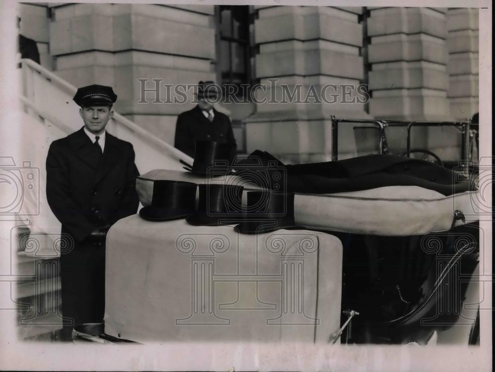 1937 Press Photo Hat & coat of Pres Roosevelt on the Presidential car while - Historic Images