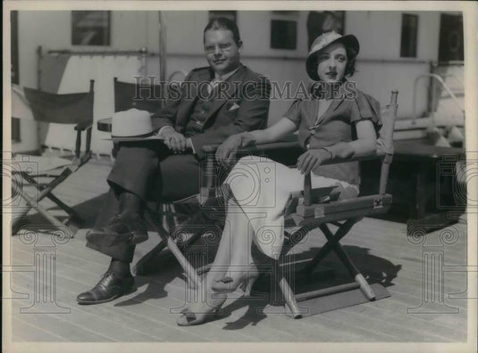 1933 Press Photo C M Langham & his new bride Dorothy Stevens on their honeymoon - Historic Images