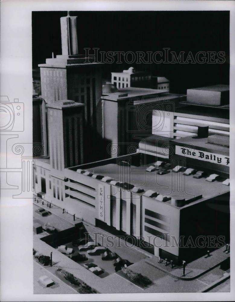 1955 Press Photo Model of new design for blds with parking on roofs, underground - Historic Images