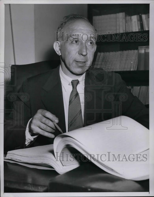 Press Photo Leonard J. Emmerglick - nea31464 - Historic Images