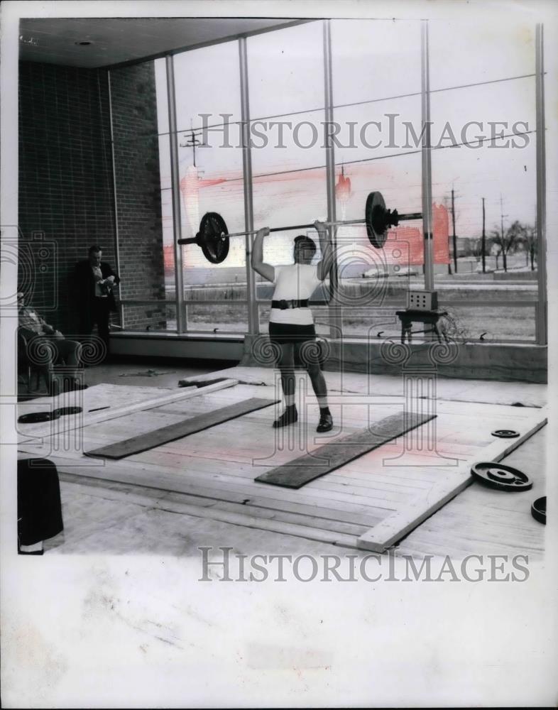 1965 Press Photo Gar Blakemore Age 15 in Jr Ohio State AAU Weightlifting - Historic Images