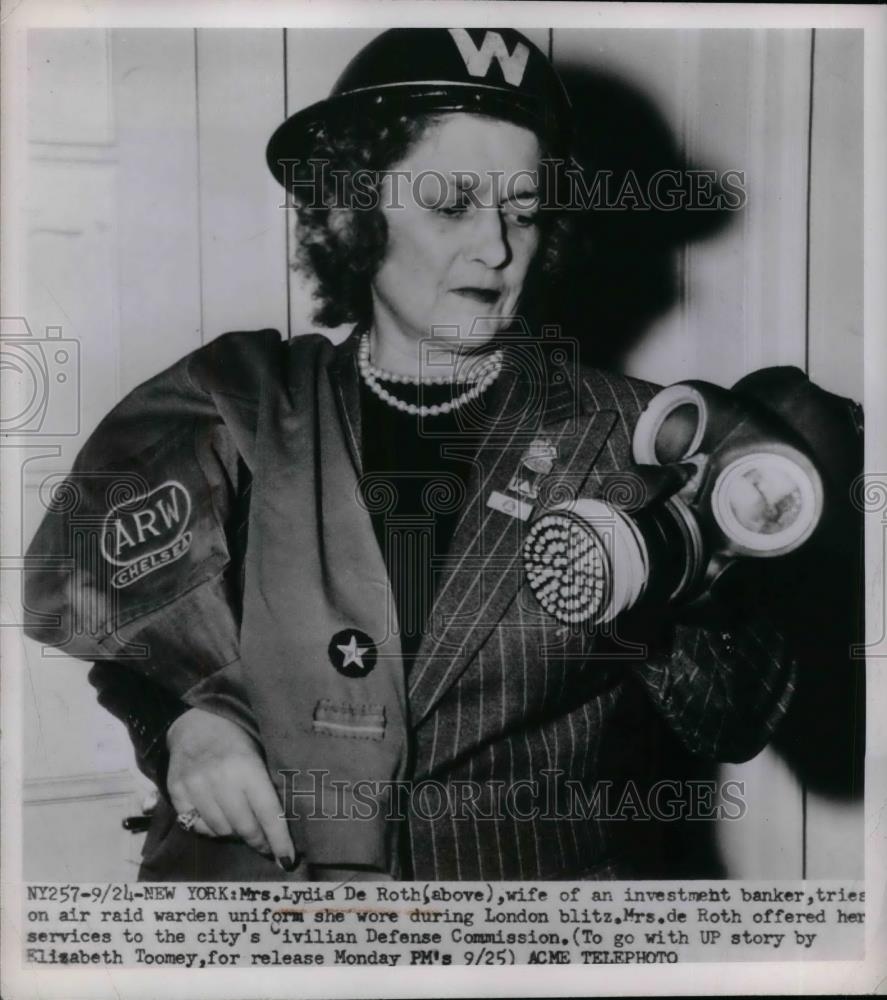 1950 Press Photo Mrs. Lydia de Roth offered her services to Civilian Defense - Historic Images