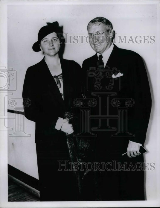 Press Photo Mr. & Mrs. Jarrett Shouse - nea31388 - Historic Images