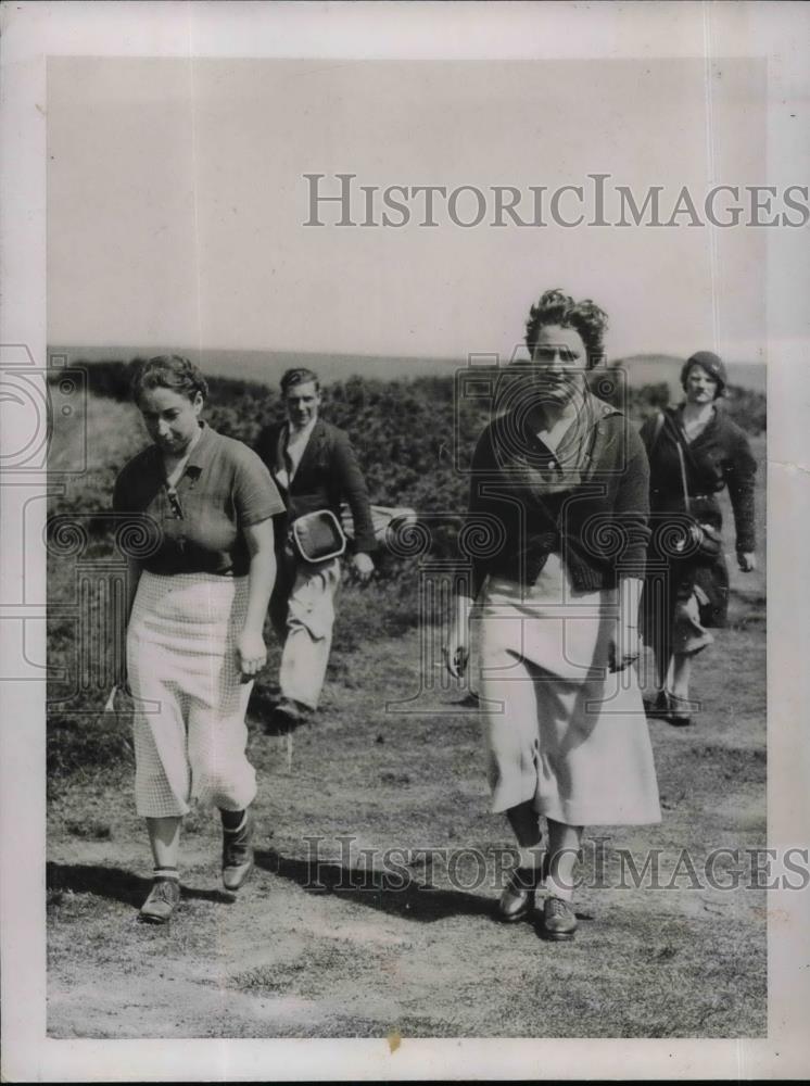 1937 Press Photo Betty Buechner, Betty Frost, British Women&#39;s Championships - Historic Images
