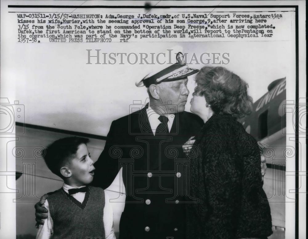 1957 Press Photo Adm. George J. Dufek Arrives Home after &quot;Operation Deep Freeze&quot; - Historic Images
