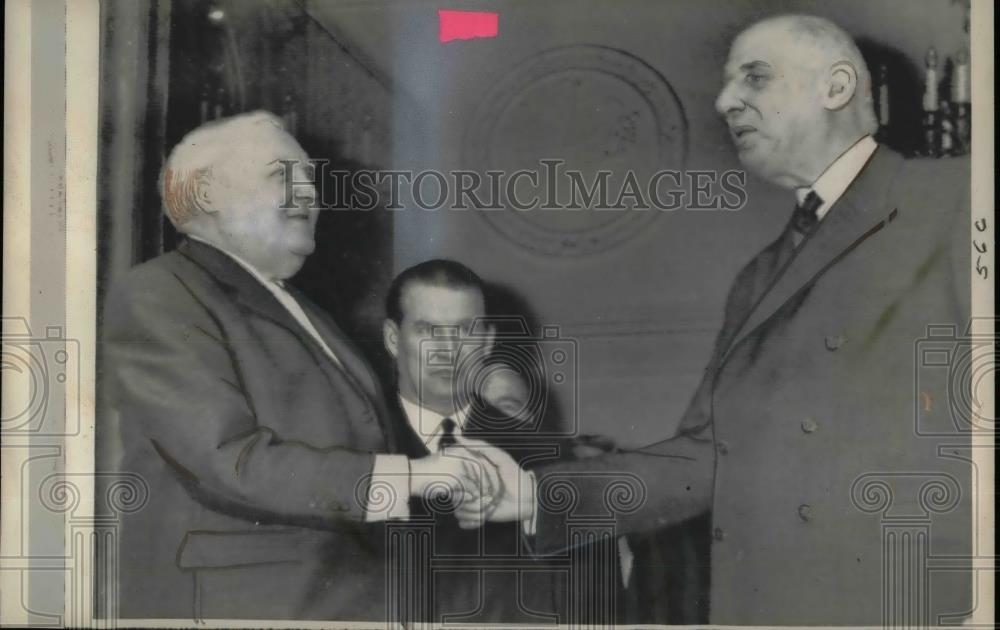 1963 Press Photo French Pres. Charles DeGualle and West German Chancellor. - Historic Images