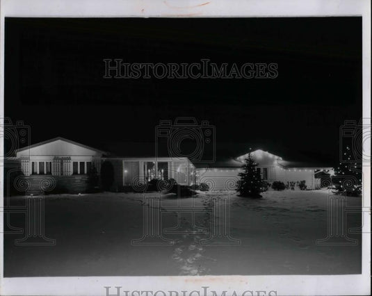 1956 Press Photo Christmas Decorations - nea32408 - Historic Images