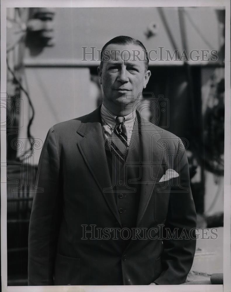 1937 Press Photo Robert Johnson Vice President of Time Inc - nea28894 - Historic Images