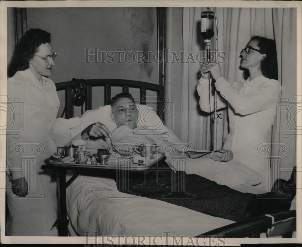 1950 Press Photo Leukemia [atient getting a blood transfusion - nea27497 - Historic Images