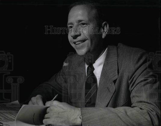 1946 Press Photo John Bugas Vice President of Ford Motor Car - nea31042 - Historic Images