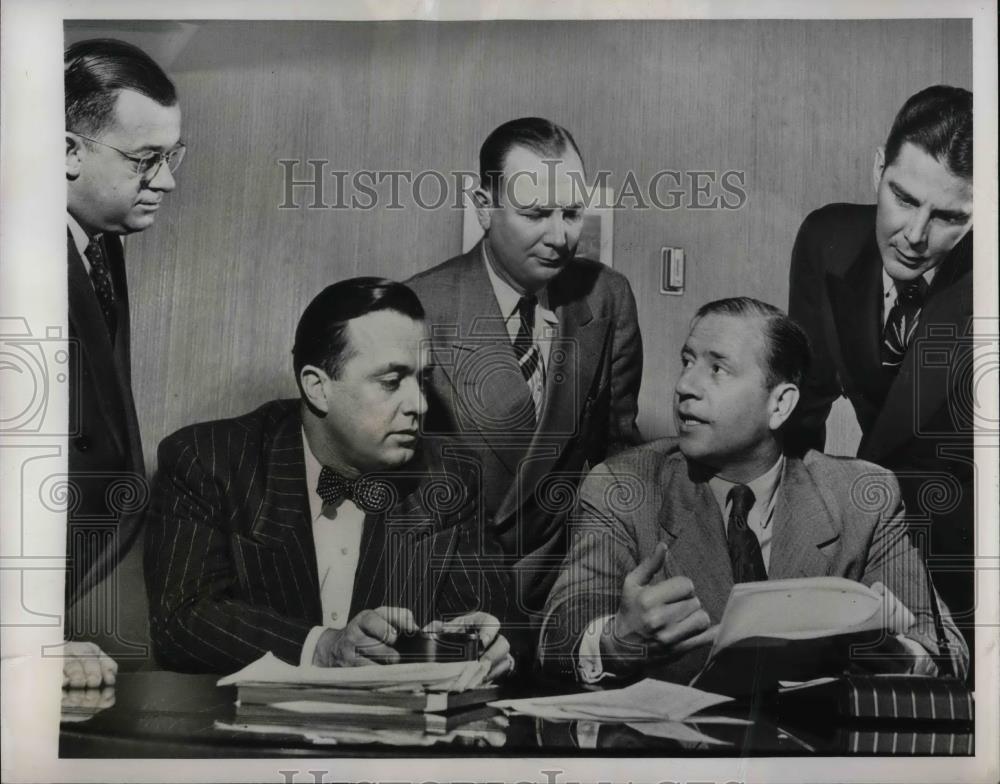 1948 Press Photo John Bugas Vice President of Ford Motor Car &amp; Other Executives - Historic Images