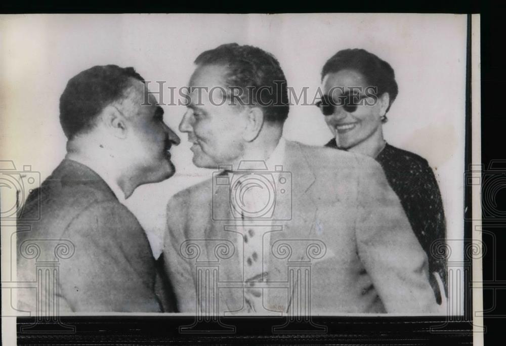 1958 Press Photo Pres. Gamal Abdel Nasser, Marshal Tito, Mrs. Tito - nea32489 - Historic Images