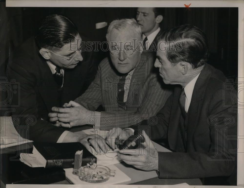 1940 Press Photo Rep. Frank Hook, Rep. John Delaney, Rep. Bayard Clark in court - Historic Images