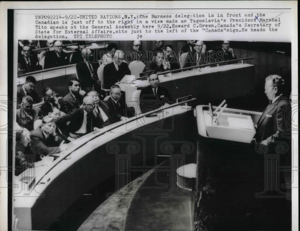 1960 Press Photo Yugoslavia Pres. Marshal Tito, Howard C. Green of Canada - Historic Images