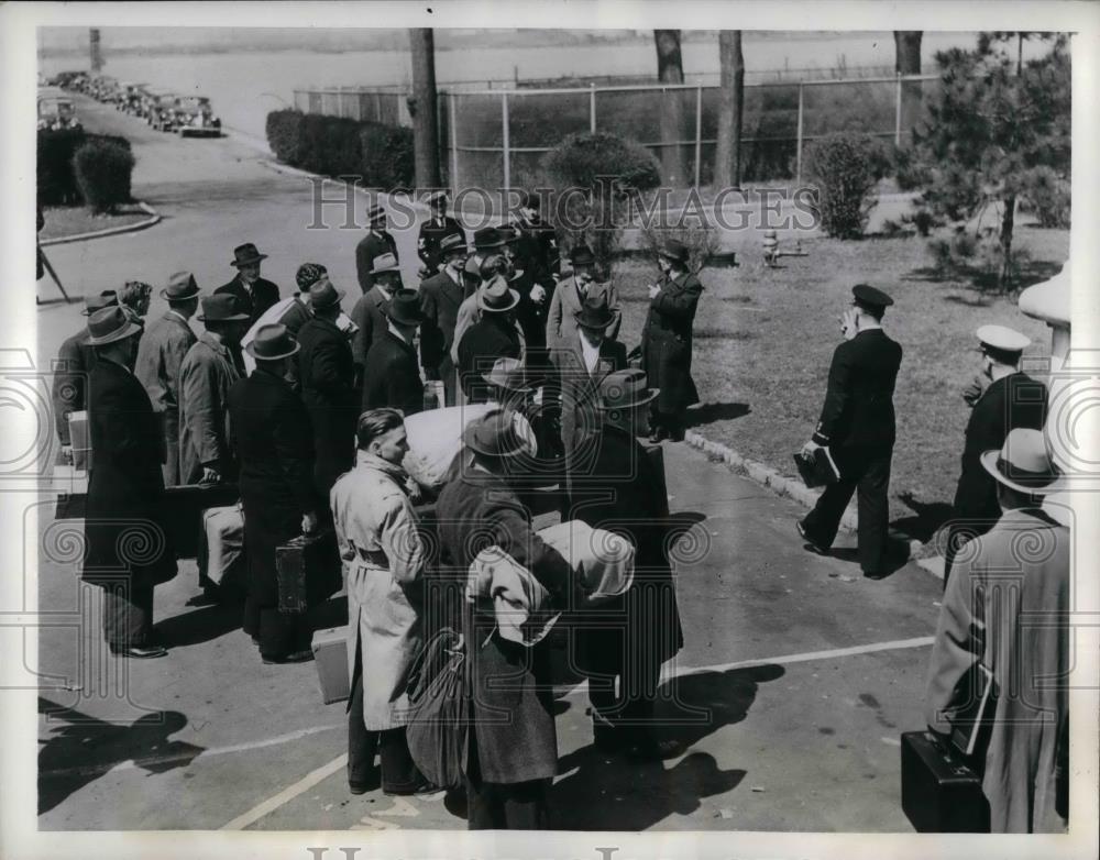 1941 Press Photo Seamen From Danish Ships Norden, P N Damm at Immigration Office - Historic Images