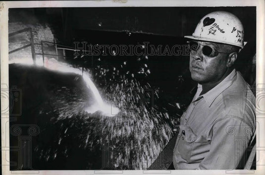 Press Photo Cleveland's Republic Street foreman Albert Eldridge - nea33810 - Historic Images