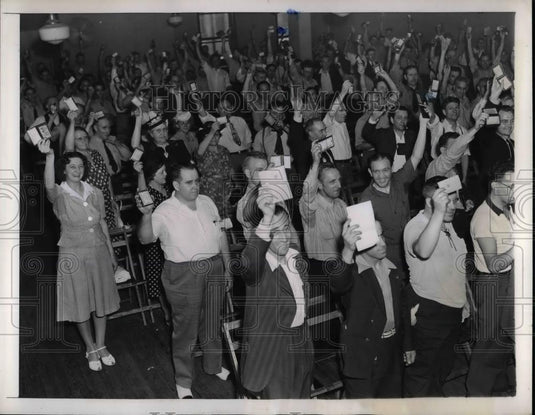 1941 Press Photo New York Transportation Workers Take Strike Vote - nea31925 - Historic Images