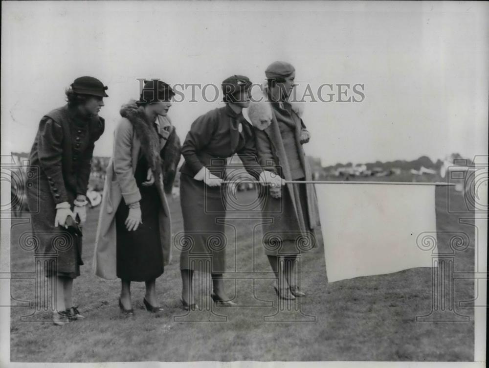 1933 Press Photo Debutantes Start National AIT Pageant - nea34195 - Historic Images