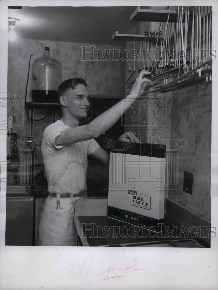 1955 Press Photo Dark Roon Berea Community Hospital - nea33241 - Historic Images