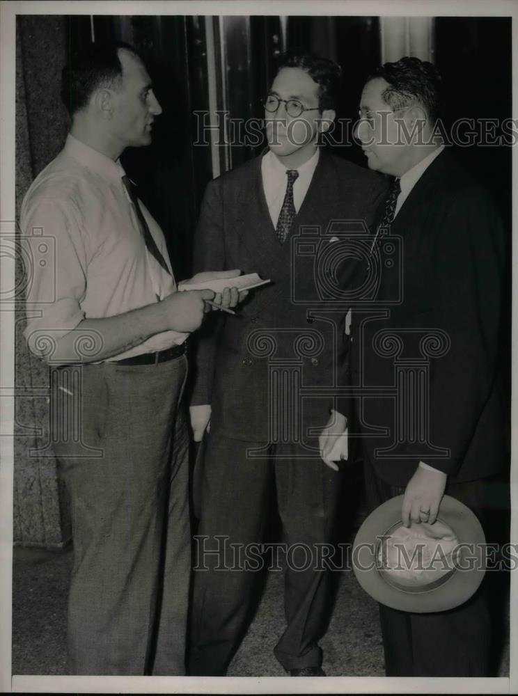 1939 Press Photo Victor Herwitz, Assistant D.A. Jacob J. Rosenbloom - nea30009 - Historic Images