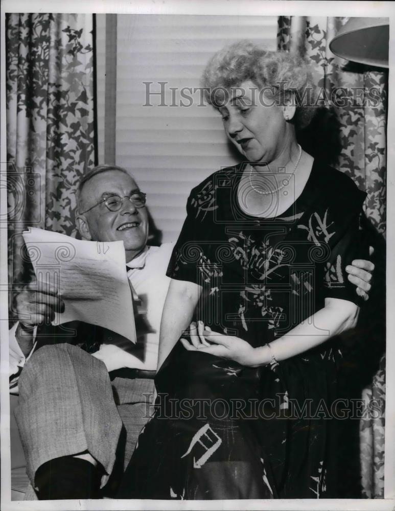 1952 Press Photo Republican advisor John Foster Dulles &amp; his wife - nea30029 - Historic Images