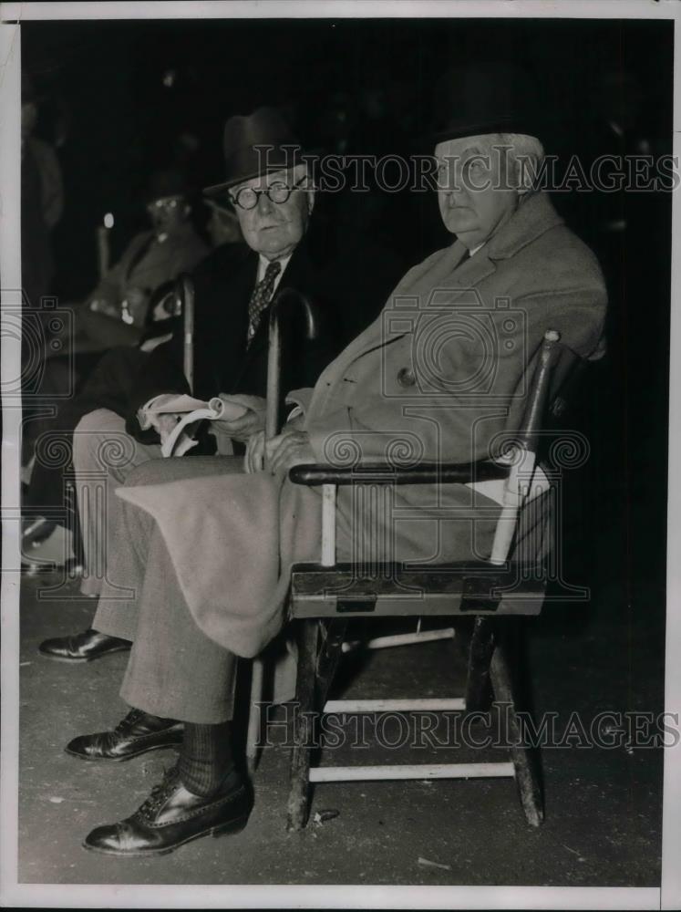 1935 Press Photo Dr Ogden M. Edwards at Old Glory horse auction - nea34670 - Historic Images