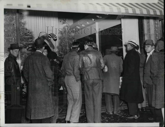 1940 Press Photo People Christmas shopping in Dallas, Tx - nea37373 - Historic Images