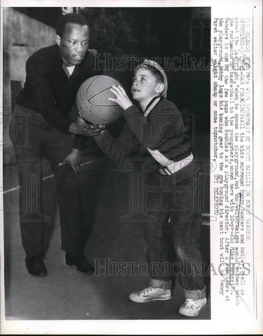 1961 Press Photo Boxer Bobby Sanders With Children On Playground - nea41152 - Historic Images