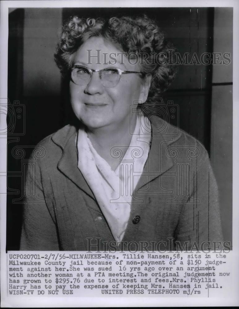 1956 Press Photo Mrs. Tille hansen Milwaukee County jail failure to pay - Historic Images