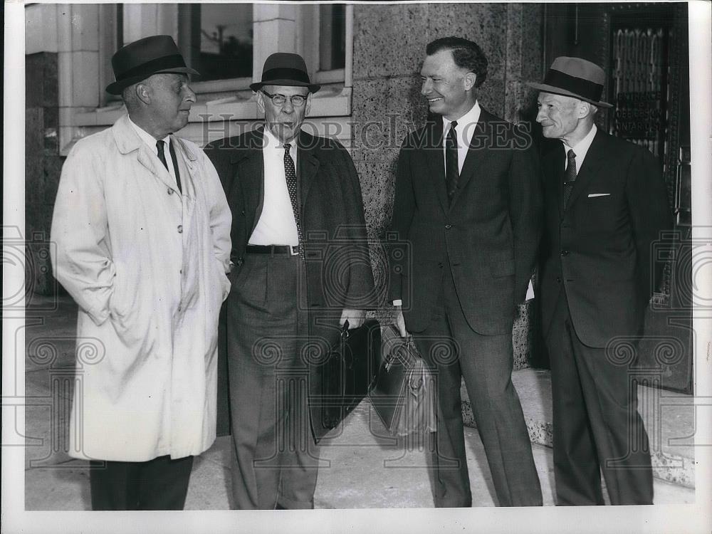 1961 Press Photo 4 men talking, Pres Alfred E. Perlman, John L. Bradford, - Historic Images