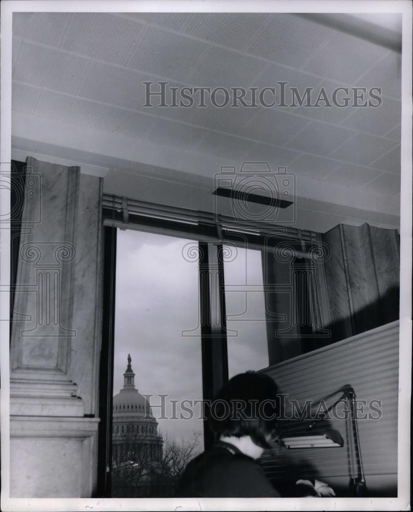 1969 Press Photo staff researcher at Library of Congress - nea37514 - Historic Images
