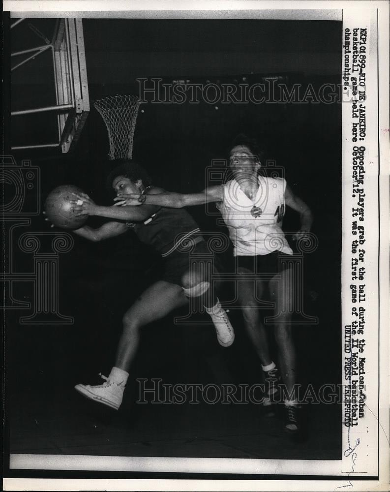 1957 Press Photo First Game of II World Basketball Championships in Brazil - Historic Images